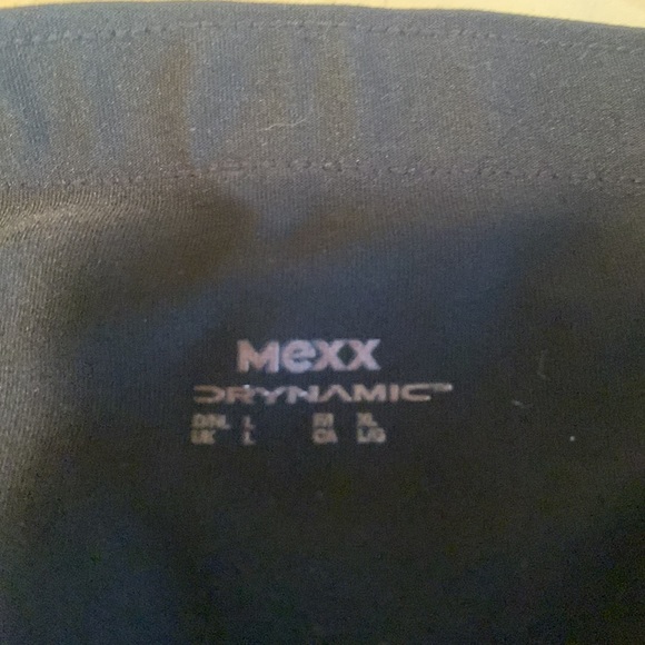 Drynamic athletic pant. Centre seam pull on with back zipped security pocket. - Picture 3 of 5
